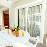 Hotel Fiesta Deluxe