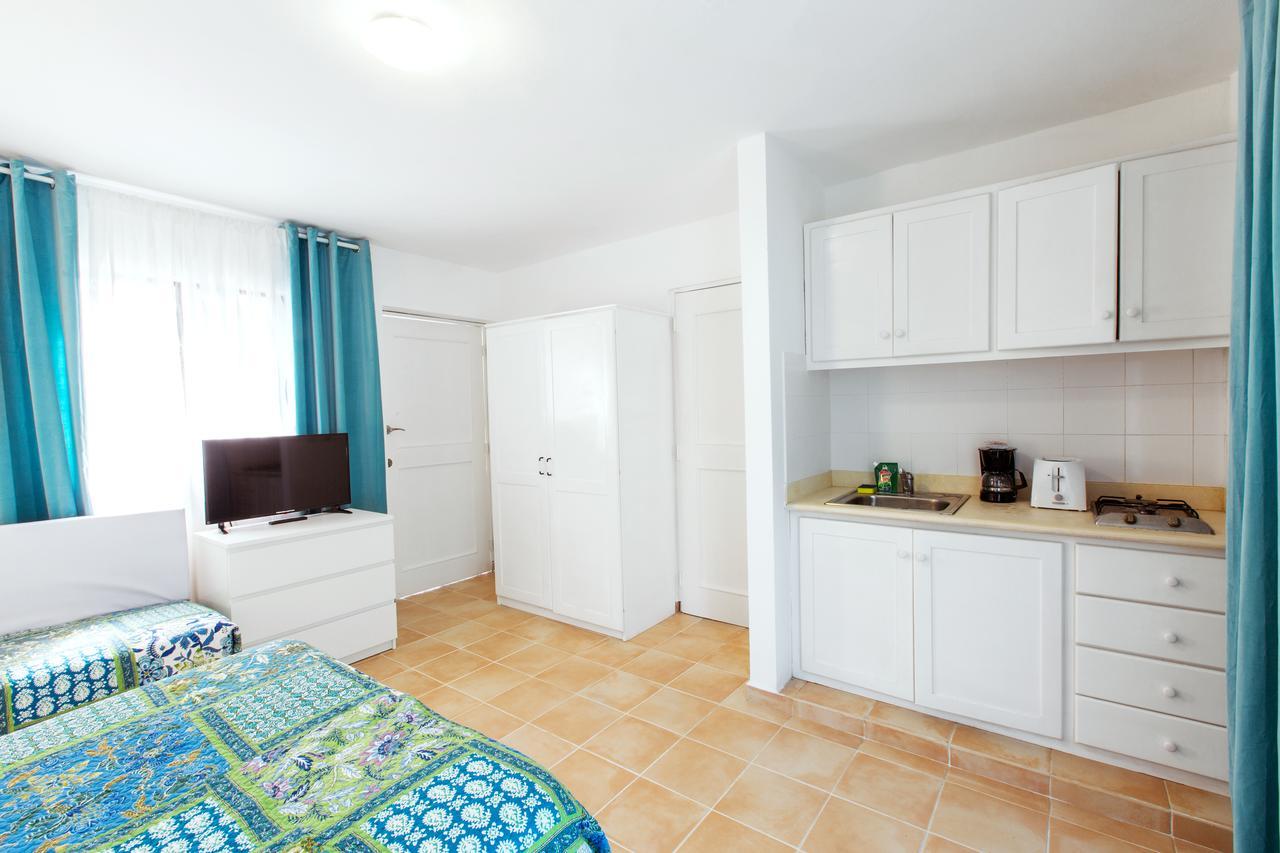 Fiesta Deluxe Hotel 4*