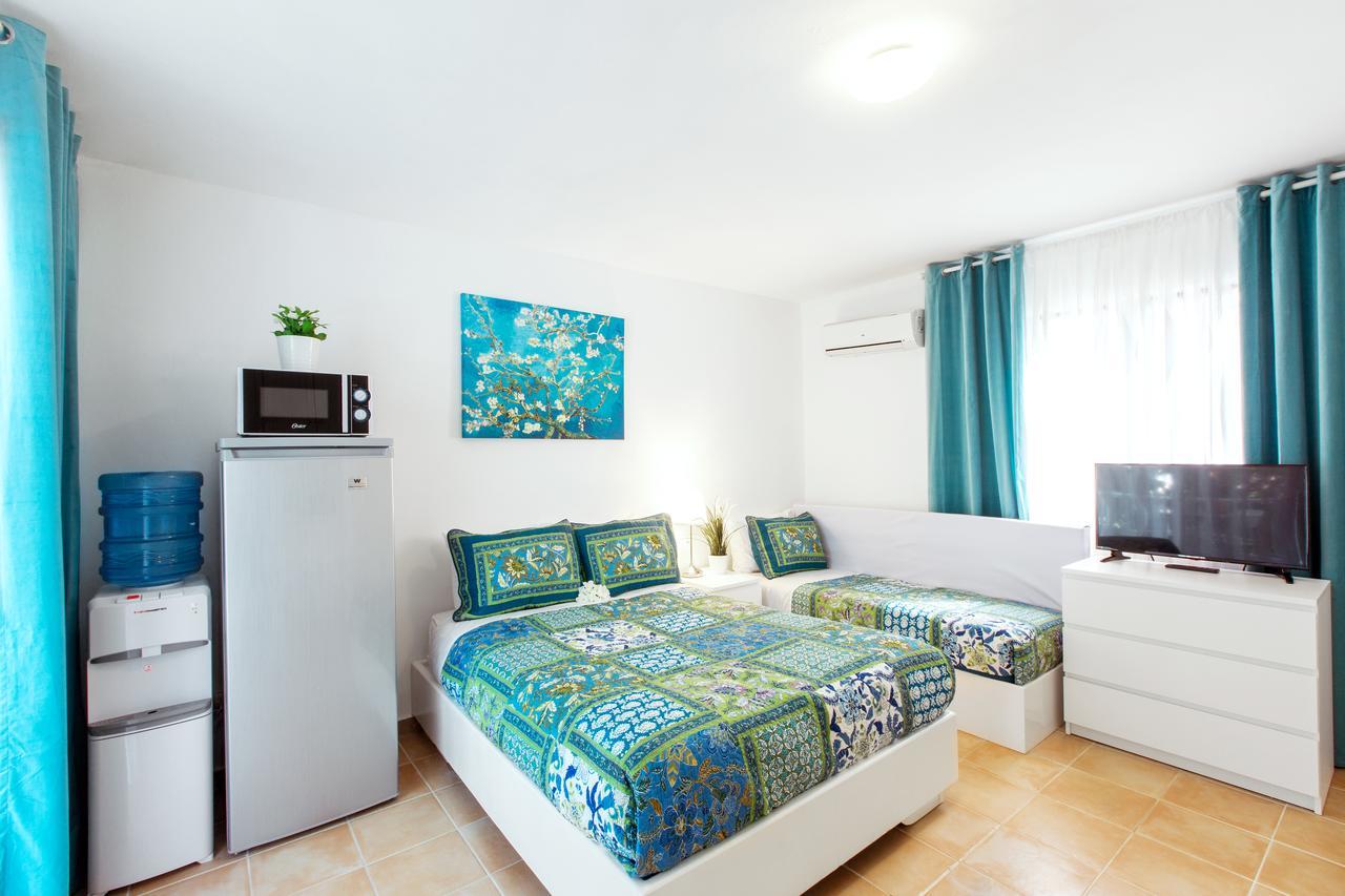Fiesta Deluxe Hotel